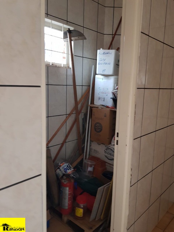 Casa com 3 quartos à venda, 226m² — foto 19 de 28