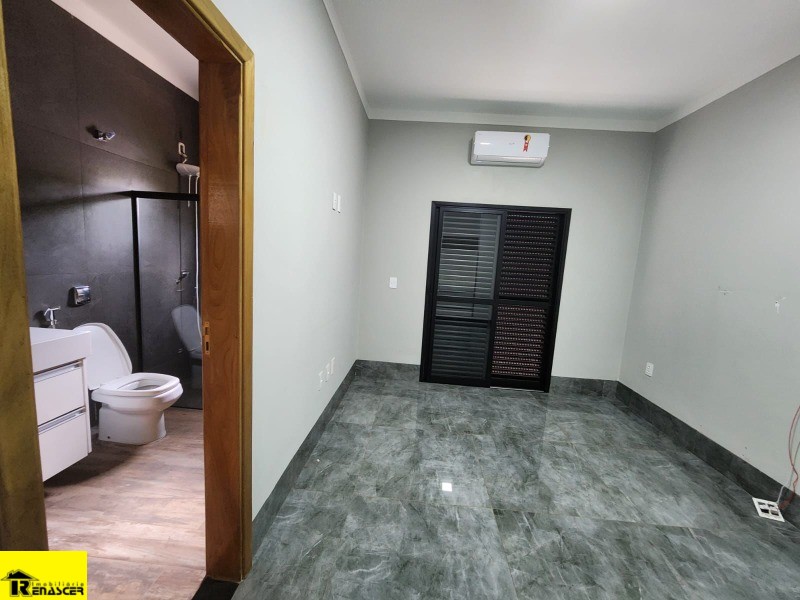 Casa com 4 quartos à venda, 264m² — foto 25 de 30