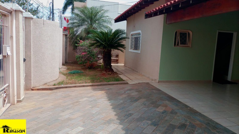 Casa com 3 quartos à venda e aluguel, 238m² — foto 4 de 43