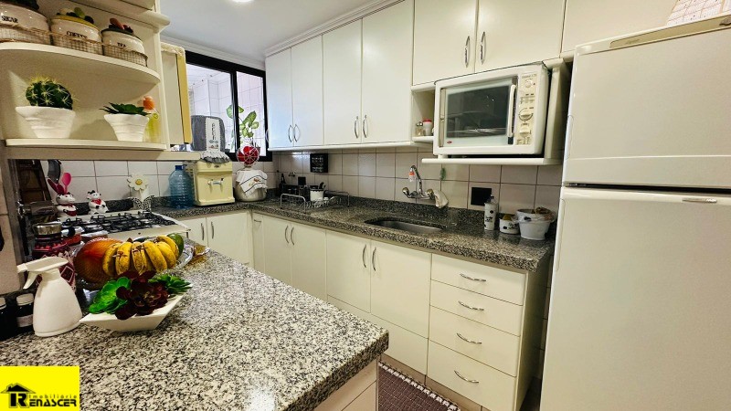 Apartamento com 3 quartos à venda, 219m² — foto 3 de 30