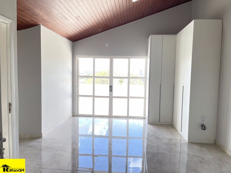 Casa de Condomínio com 3 quartos à venda e aluguel, 239m² — foto 17 de 20