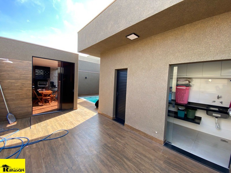 Casa de Condomínio com 3 quartos à venda, 215m² — foto 13 de 22