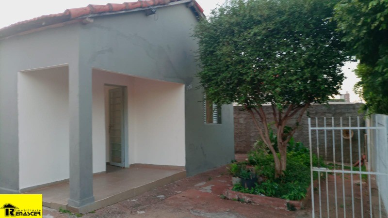 Casa com 2 quartos à venda, 140m² — foto 1 de 28