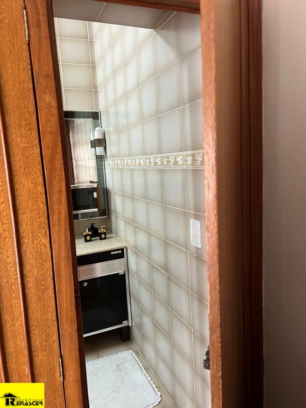 Casa com 3 quartos à venda, 500m² — foto 12 de 42
