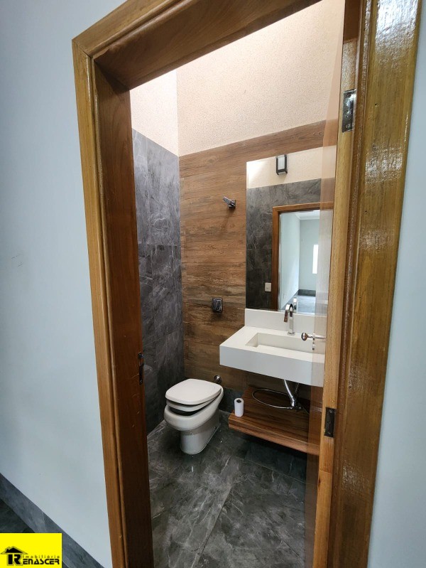 Casa com 4 quartos à venda, 264m² — foto 23 de 30