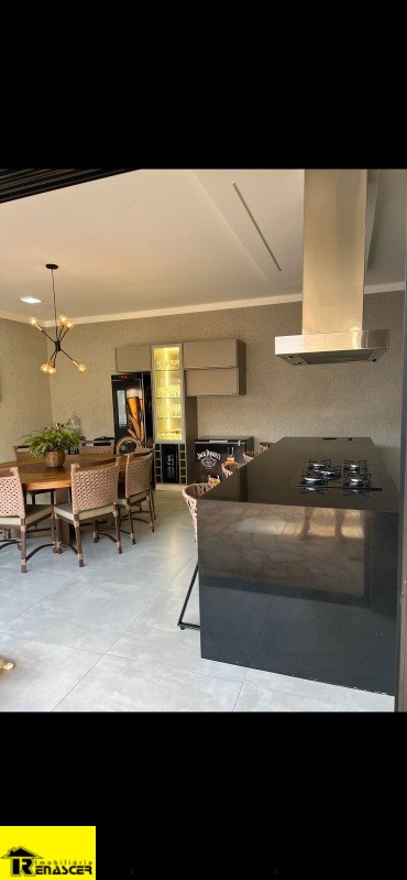Casa com 3 quartos à venda, 500m² — foto 4 de 42