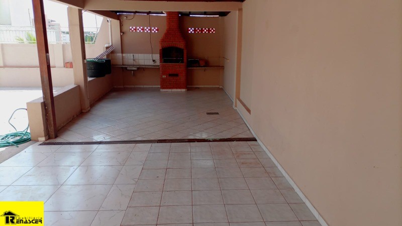 Casa com 3 quartos à venda e aluguel, 238m² — foto 30 de 43