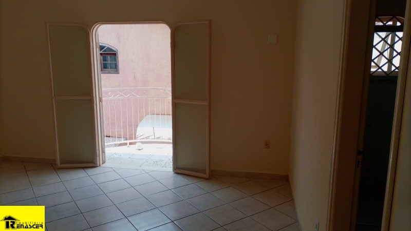 Casa com 3 quartos à venda e aluguel, 238m² — foto 22 de 43