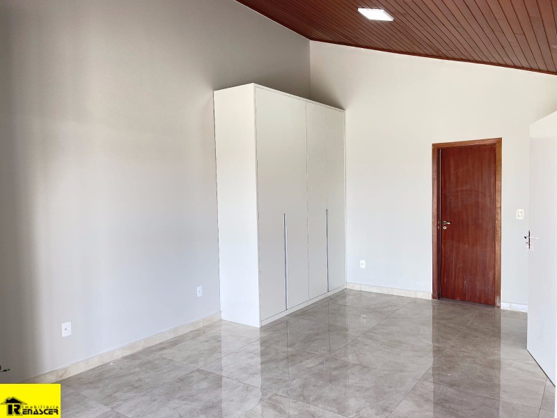 Casa de Condomínio com 3 quartos à venda e aluguel, 239m² — foto 18 de 20