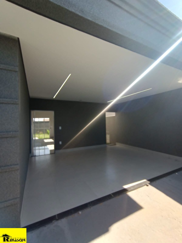 Casa com 3 quartos à venda, 90m² — foto 3 de 24