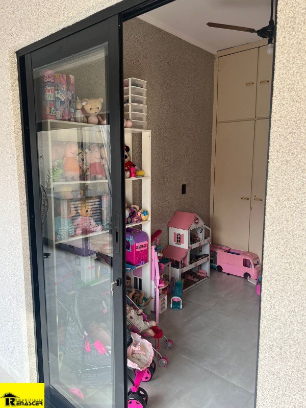 Casa com 3 quartos à venda, 500m² — foto 17 de 42