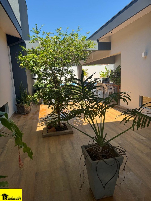 Casa com 3 quartos à venda, 360m² — foto 10 de 24