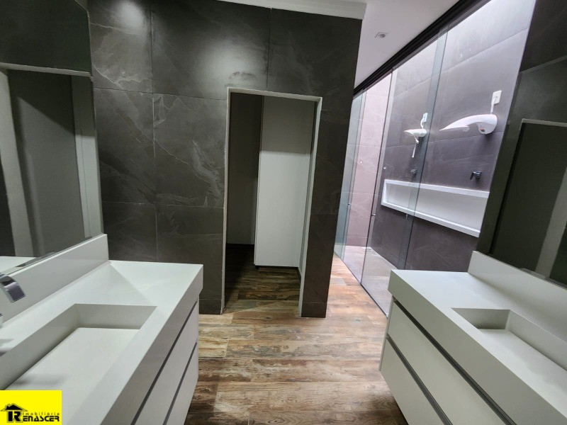 Casa com 4 quartos à venda, 264m² — foto 29 de 30