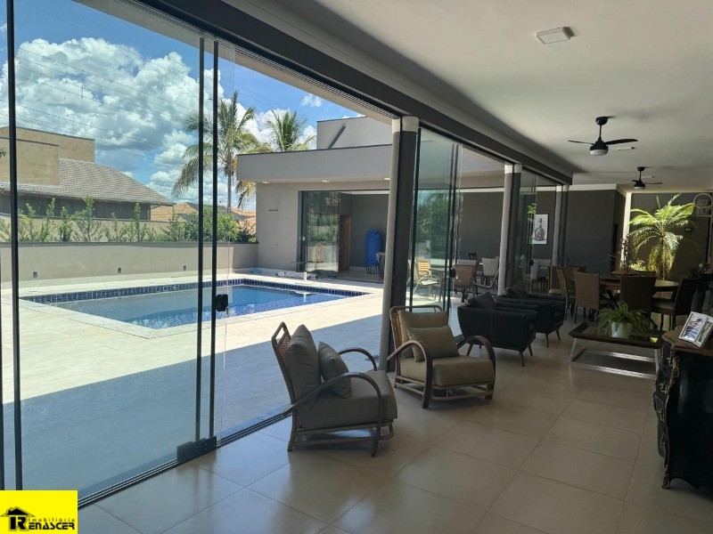 Casa de Condomínio com 4 quartos à venda, 460m² — foto 1 de 46