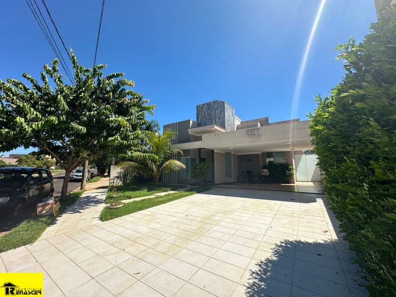 Casa de Condomínio com 3 quartos à venda, 213m² — foto 2 de 32