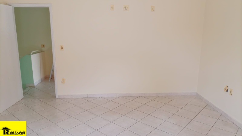 Casa com 3 quartos à venda e aluguel, 238m² — foto 14 de 43