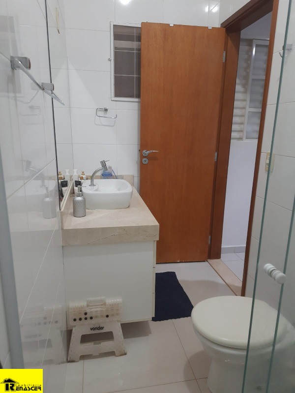 Casa de Condomínio com 3 quartos à venda, 200m² — foto 15 de 19