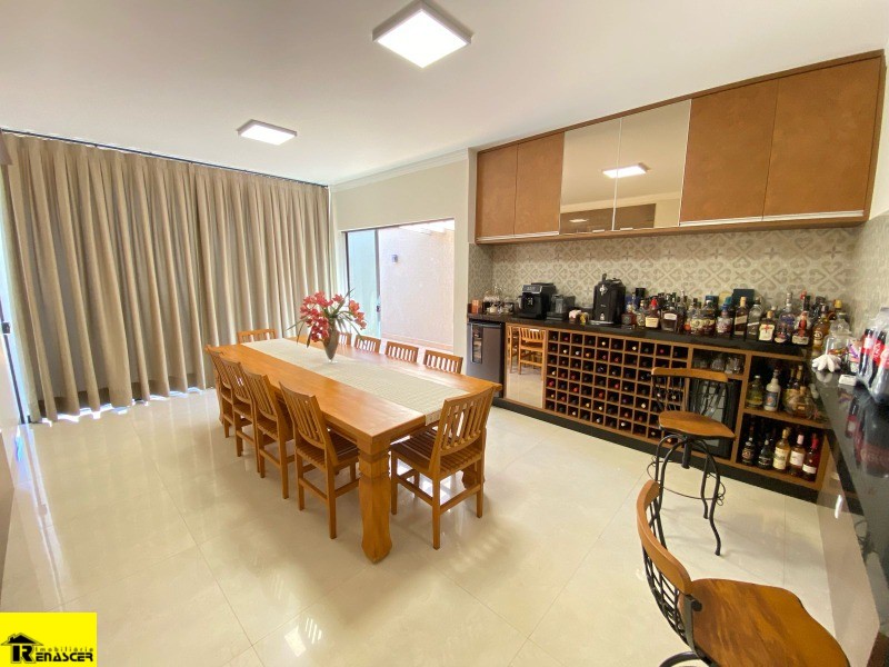 Casa de Condomínio com 3 quartos à venda, 215m² — foto 8 de 22