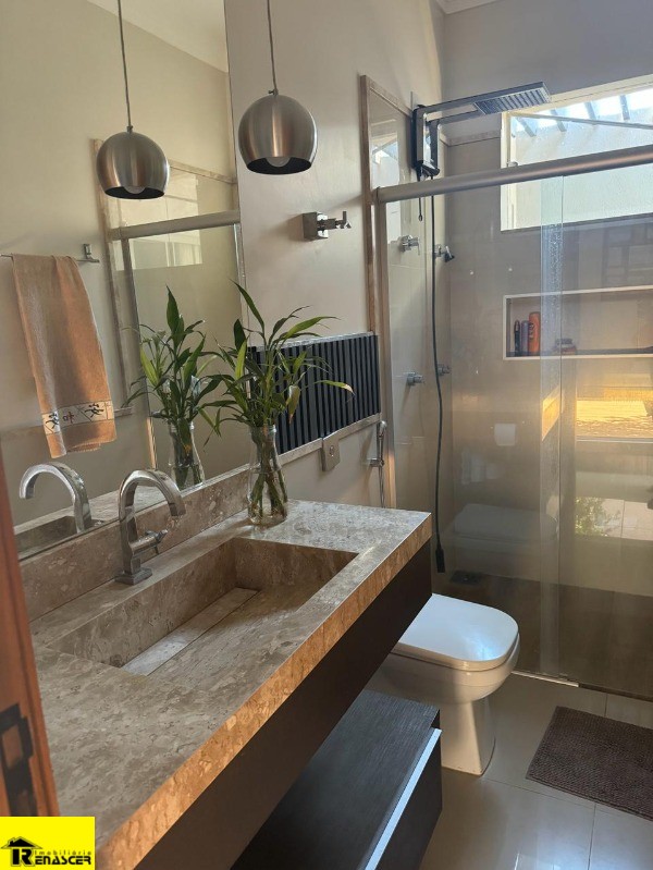 Casa com 3 quartos à venda, 360m² — foto 21 de 24