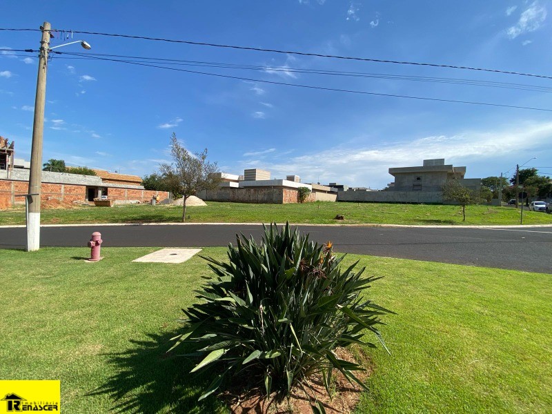 Terreno / Lote / Condomínio  à venda, 600m² — foto 4 de 10