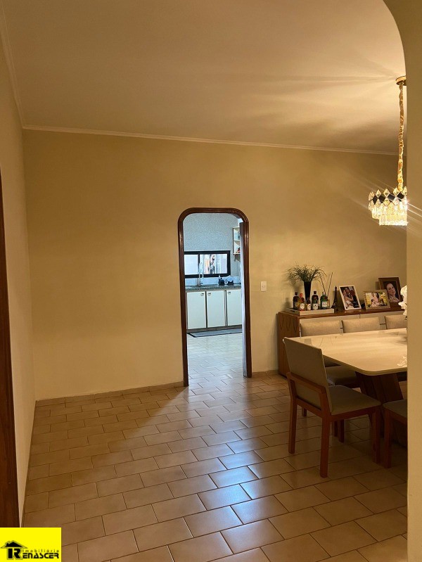 Casa com 3 quartos à venda, 500m² — foto 41 de 42