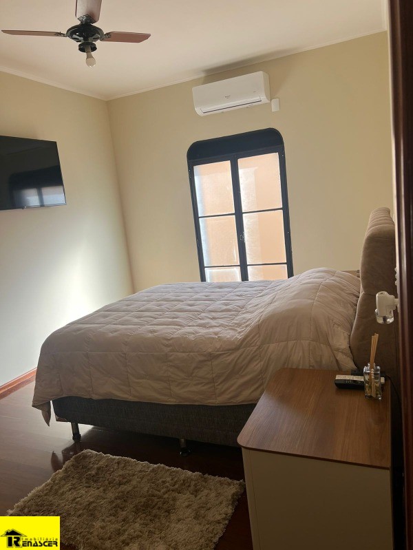 Casa com 3 quartos à venda, 500m² — foto 15 de 42