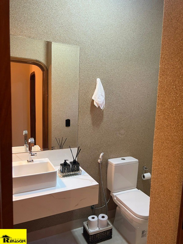 Casa com 3 quartos à venda, 500m² — foto 37 de 42