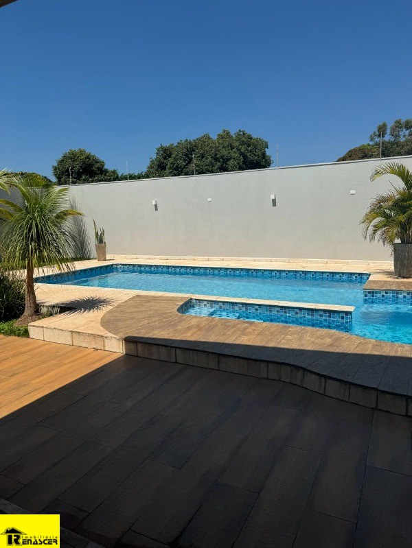 Casa com 3 quartos à venda, 360m² — foto 11 de 24