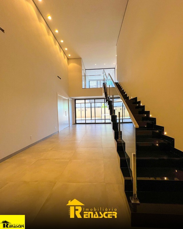 Casa de Condomínio com 4 quartos à venda — foto 3 de 10