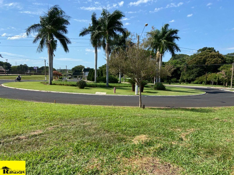 Terreno / Lote / Condomínio  à venda, 600m² — foto 3 de 10