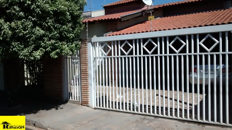 Casa com 2 quartos à venda, 160m² — foto 2 de 25