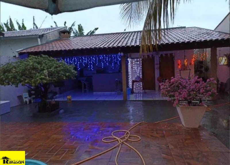 Casa com 3 quartos à venda, 170m² — foto 8 de 11