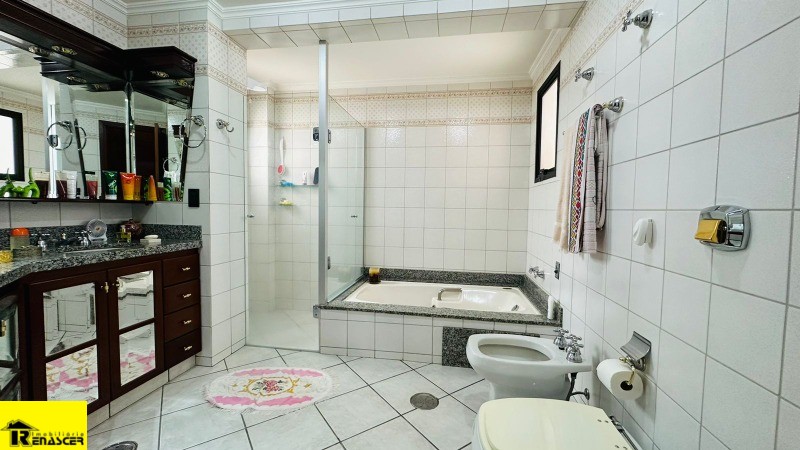 Apartamento com 3 quartos à venda, 219m² — foto 26 de 30
