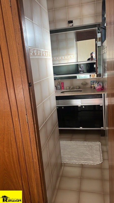 Casa com 3 quartos à venda, 500m² — foto 9 de 42