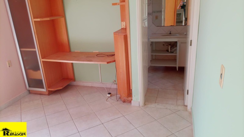 Casa com 3 quartos à venda e aluguel, 238m² — foto 18 de 43