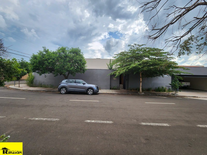 Casa com 4 quartos à venda, 264m² — foto 1 de 30