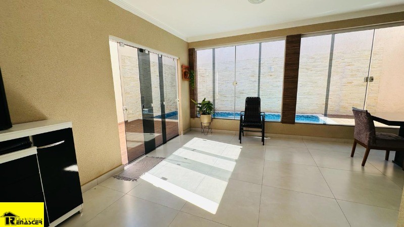 Casa com 3 quartos à venda, 224m² — foto 8 de 30