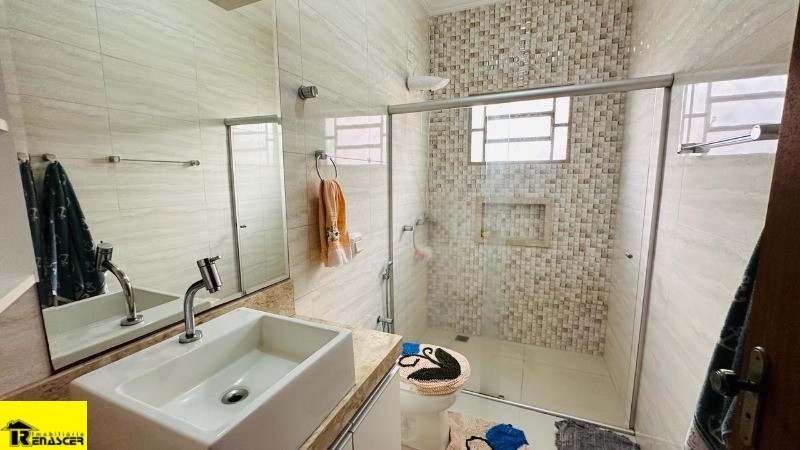 Casa com 3 quartos à venda, 224m² — foto 26 de 30