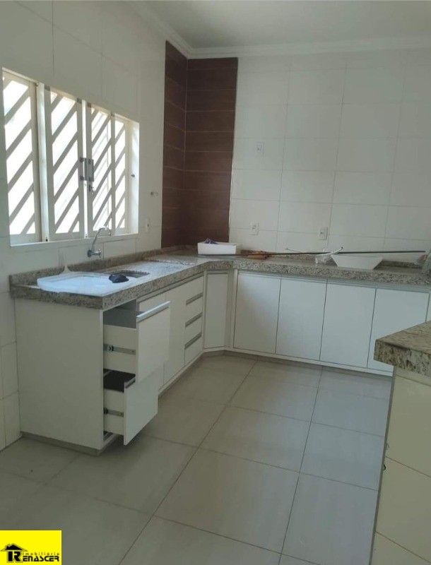 Casa com 3 quartos à venda, 190m² — foto 7 de 16