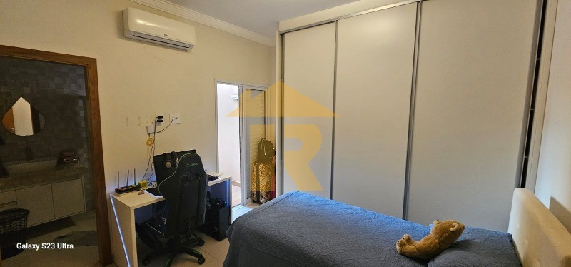 Casa de Condomínio com 3 quartos à venda, 165m² — foto 13 de 36
