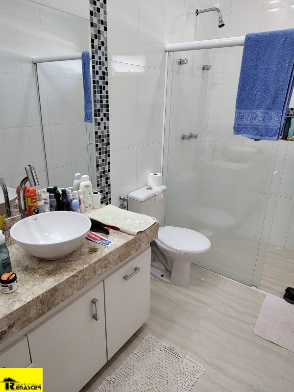 Casa de Condomínio com 3 quartos à venda, 215m² — foto 10 de 27