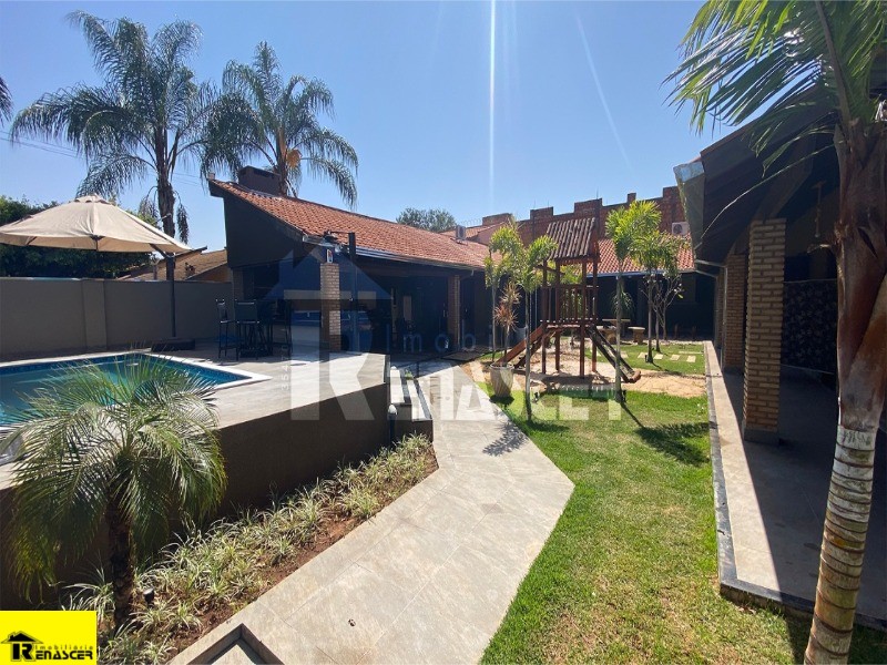 Casa de Condomínio com 6 quartos à venda, 528m² — foto 2 de 29