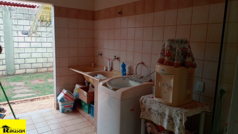 Casa de Condomínio com 3 quartos à venda, 240m² — foto 33 de 45