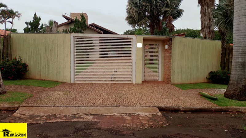 Casa de Condomínio com 3 quartos à venda, 240m² — foto 1 de 45