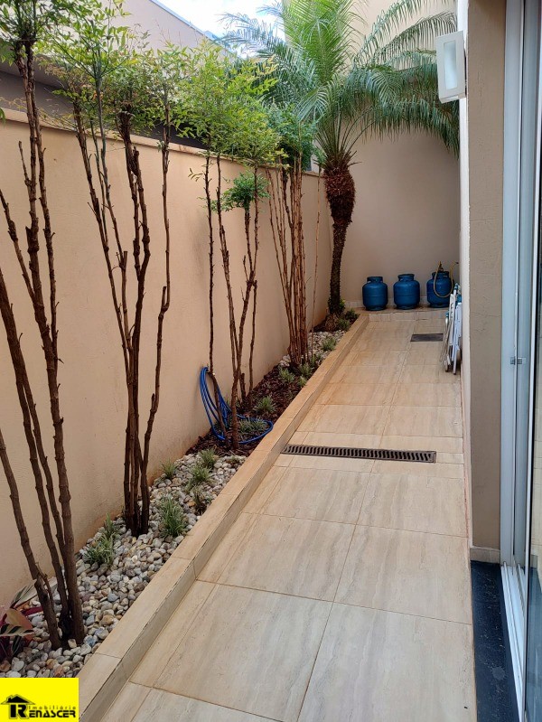 Casa de Condomínio com 3 quartos à venda, 215m² — foto 24 de 27