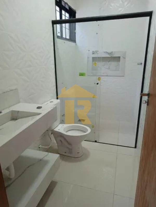 Casa com 3 quartos à venda, 245m² — foto 9 de 15