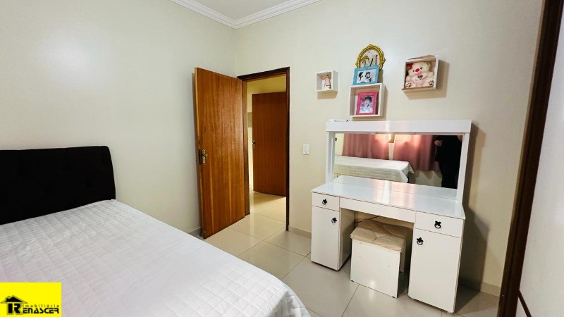 Casa com 3 quartos à venda, 224m² — foto 28 de 30