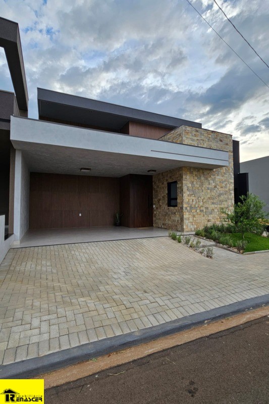 Casa de Condomínio com 3 quartos à venda, 166m² — foto 2 de 24