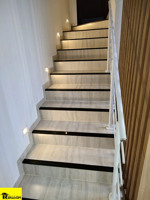 Casa de Condomínio com 3 quartos à venda, 215m² — foto 5 de 27