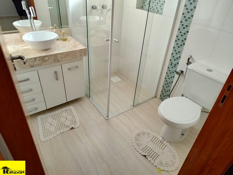 Casa de Condomínio com 3 quartos à venda, 215m² — foto 8 de 27